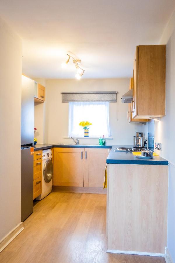 Newly Furnished Appartment Near Train Station Wolverhampton Exterior foto