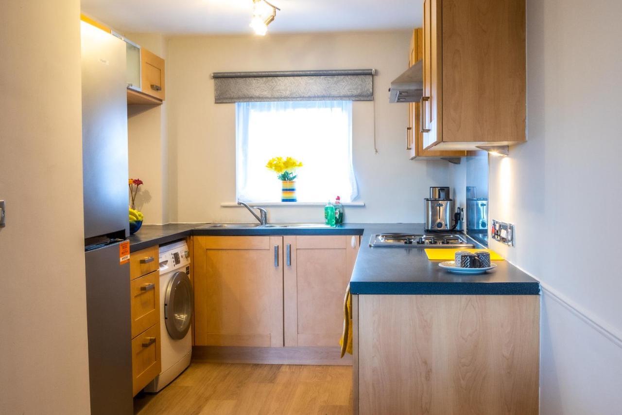 Newly Furnished Appartment Near Train Station Wolverhampton Exterior foto